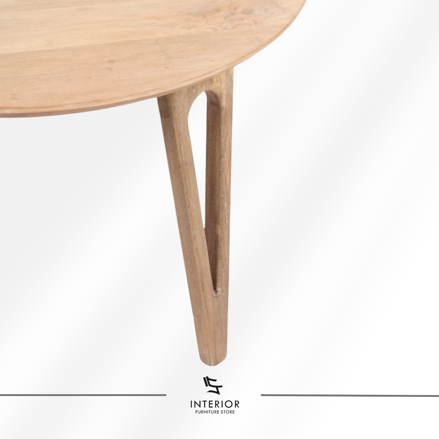 Maruni modern round wooden coffee table with tapered solid wood legs