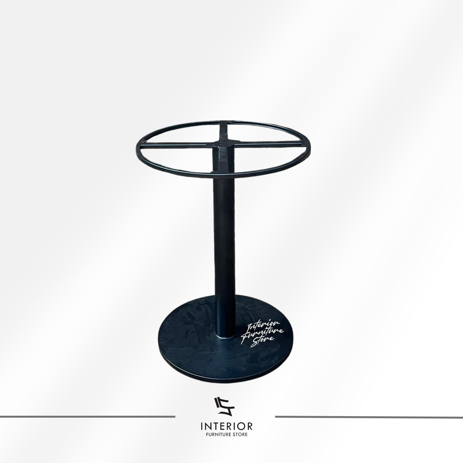 Mohini outdoor round table with solid teak slatted top and metal pedestal base
