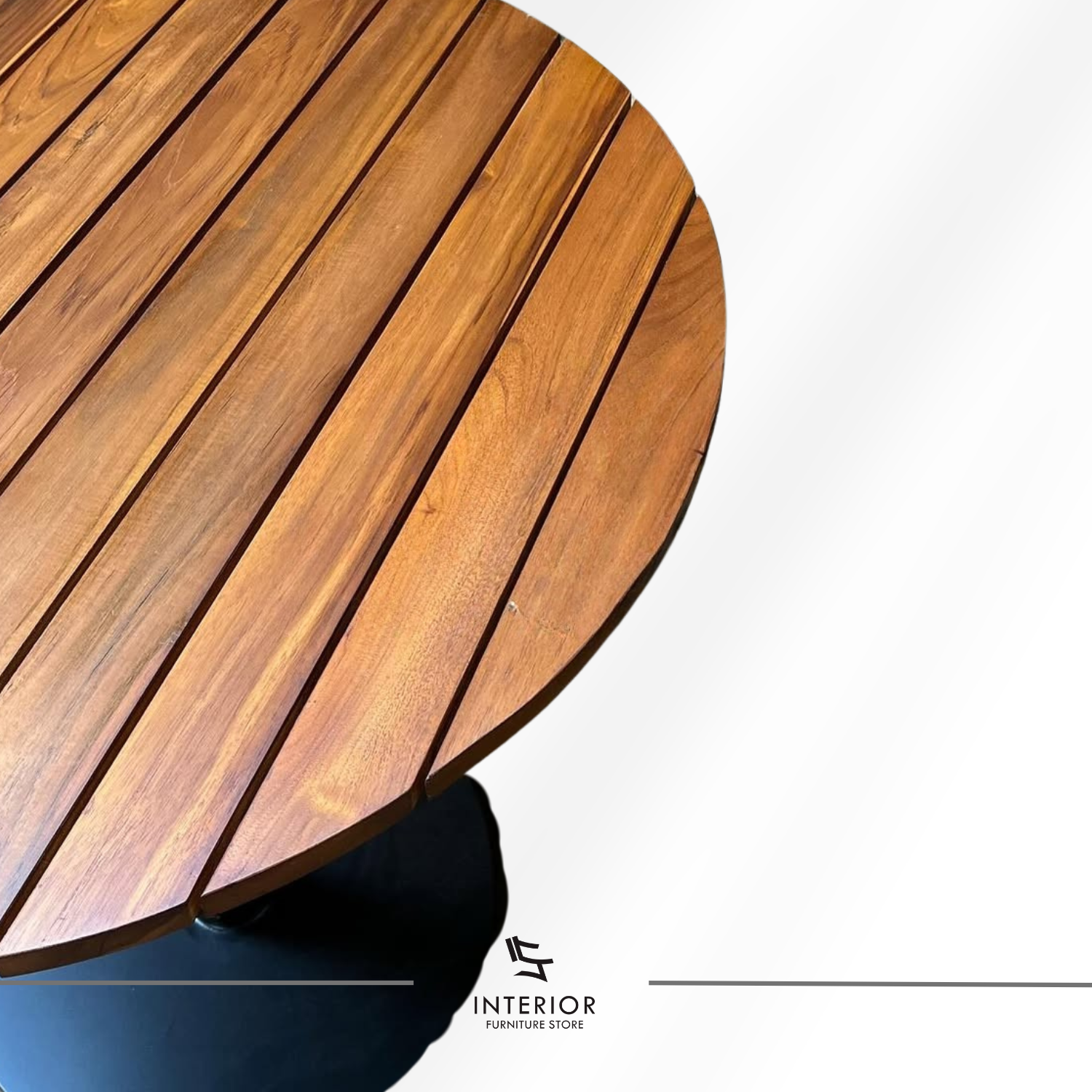 Mohini outdoor round table with solid teak slatted top and metal pedestal base